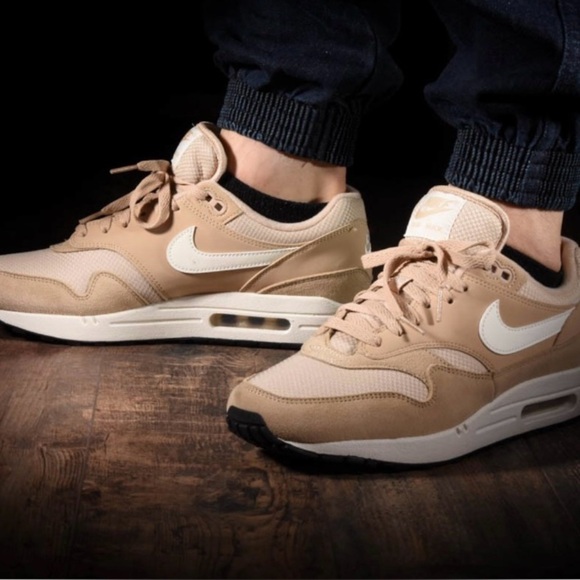 AUTHENTIC NIKE AIR MAX 1 DESERT ORE SIZE 9 - Picture 1 of 16